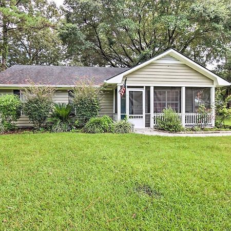 Peaceful Beaufort Home With Front Porch And Grill エクステリア 写真