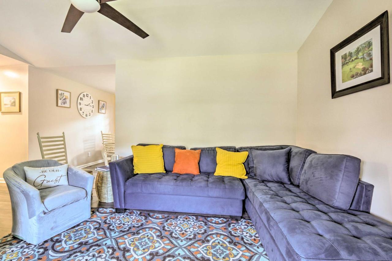 Peaceful Beaufort Home With Front Porch And Grill エクステリア 写真